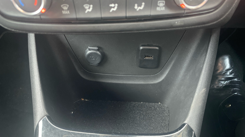 Vauxhall Crossland 1.2 Turbo Design 5dr Petrol Hatchback